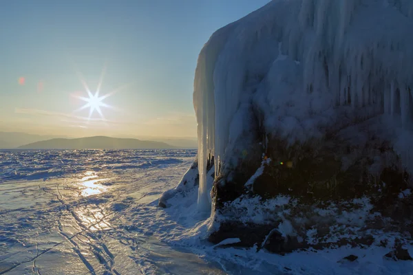 Dawn and icy island Lohmaty. — Stock Photo, Image