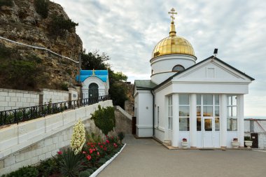 Cape Fiolent üzerinde Svyato Georgievskiy manastır.