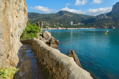 Golitsyn - Koba-Kaya yan tarafında bir dağ yolu oyma Şahin yol iz