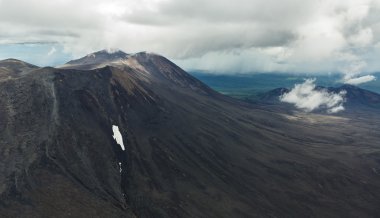 Küçük Semyachik bir değişken bir Stratovolkan dır. Kronotsky doğa rezerv Kamçatka Yarımadası.