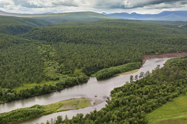 Il fiume Zhupanova. Riserva Naturale di Kronotsky sulla penisola di Kamchatka. — Foto Stock