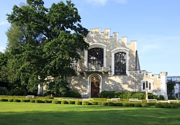 Hluboka kasteel in Tsjechische Republiek. — Stockfoto