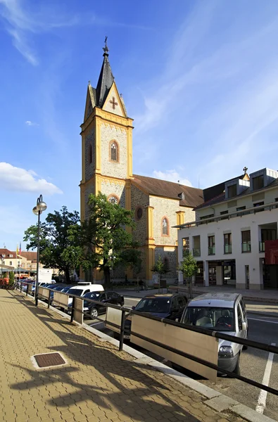 Город Hluboka nad Vltavou в Чехии . — стоковое фото