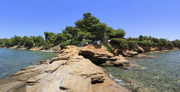 Panorama of the stone ledge in the Aegean Sea. — Stock Photo, Image