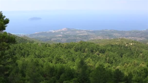 Panorama des belles montagnes et de la côte égéenne . — Video