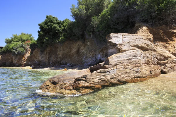 Kamień półkę na Morzu Egejskim. — Zdjęcie stockowe