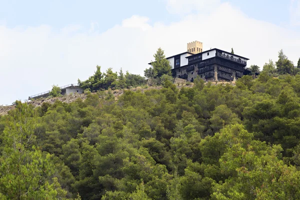 Villa Galini Porto Carras sulla cima della montagna . — Foto Stock