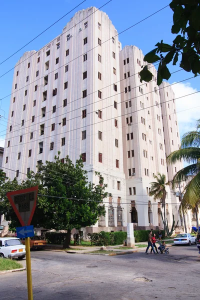 Arquitetura no distrito de Vedado — Fotografia de Stock