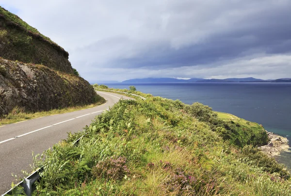 Road along the Atlantic coast. — Stock Photo, Image