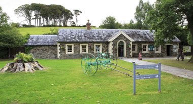 Geleneksel Çiftlikleri giriş Muckross Gardens.