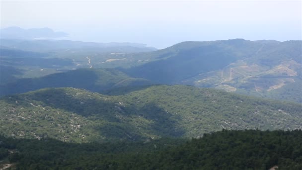 Panorama de hermosas montañas y costa del Egeo . — Vídeo de stock