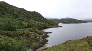 Güzel üst göl Killarney Milli Parkı'nda.