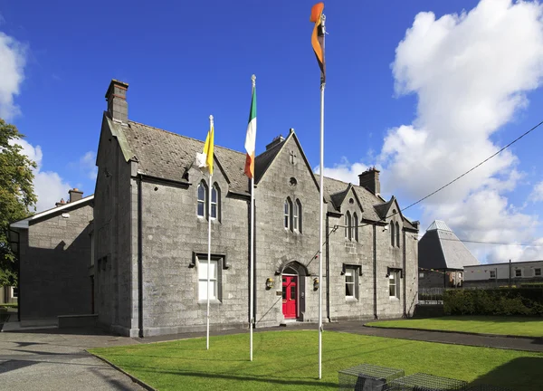 Edificio vicino alla Cattedrale di St. Marys a Kilkenny — Foto Stock