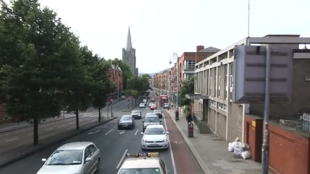 Resa genom gatorna i Dublin. — Stockvideo