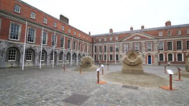 Dublin Castle üst bahçede.