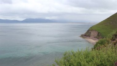 Atlantik Okyanusu boyunca güzel sahne.