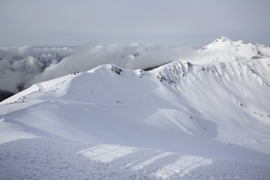 Üçüncü en yüksek Aigbi Kafkasya dağlarında.