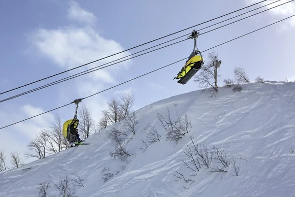 Ski lift Rosa Khutor Alpine Resort içinde — Stok fotoğraf