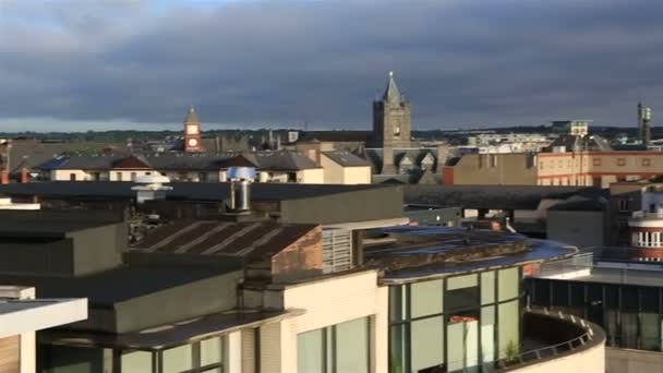 Ranní pohled z centra města Dublin. — Stock video