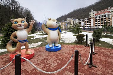 Leopar ve Kutup ayısı - 2014 Kış Olimpiyatları maskotlar