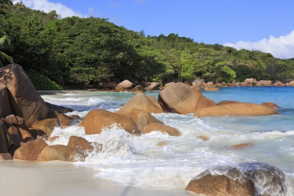 Prachtige strand van anse lazio. — Stockfoto