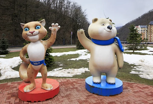Leopard and Polar bear - 2014 Winter Olympic Games mascots — Stock Photo, Image