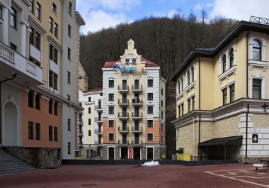 Yeni Rosa Khutor Alpine Resort otelleri.