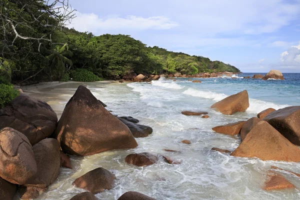 Prachtige strand van anse lazio. — Stockfoto