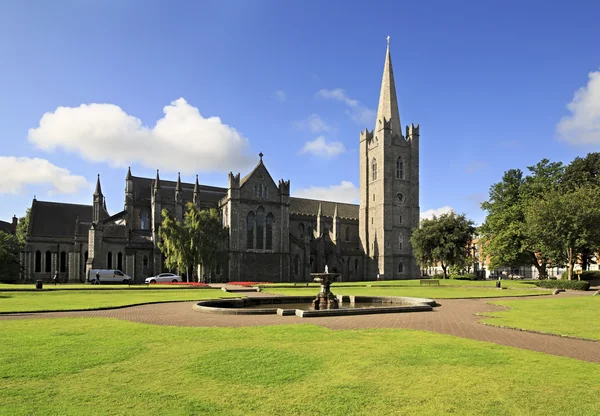 Nationale Kathedrale und Stiftskirche des Heiligen Patrick — Stockfoto