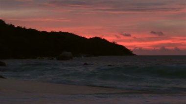 Panorama günbatımı Anse Lazio beach.