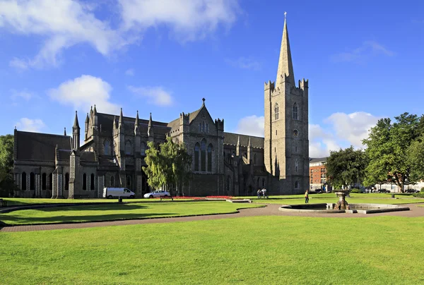 Nationale Kathedrale und Stiftskirche des Heiligen Patrick — Stockfoto