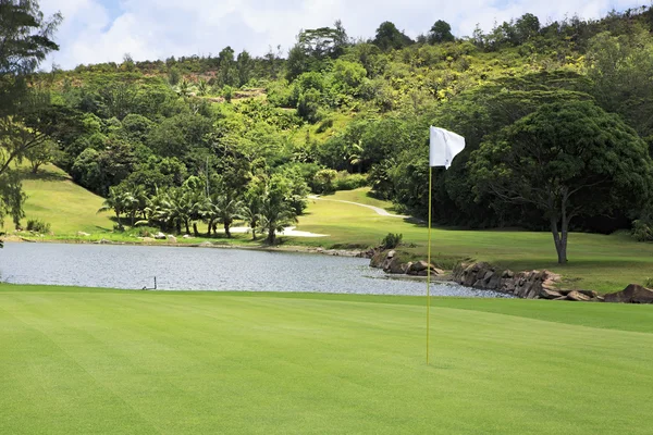 Beau parcours de golf au Constance Lemuria Resort . — Photo