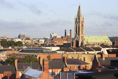 Sabah görünümü Dublin şehir merkezinin.