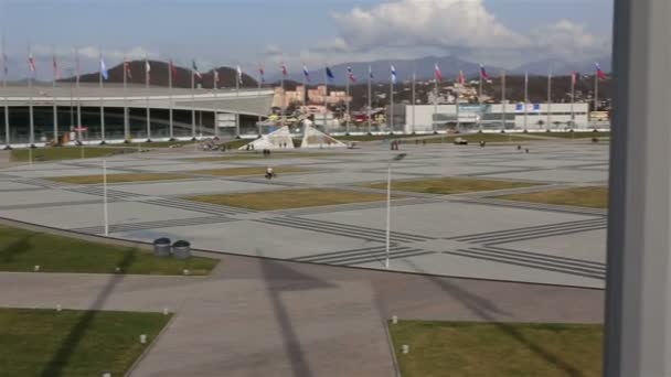 Panorama van medaille Plaza in Olympic Park — Stockvideo