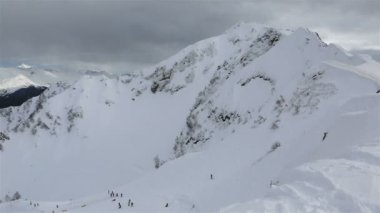 Rosa Khutor Alp beldesinde Kayak tesisi