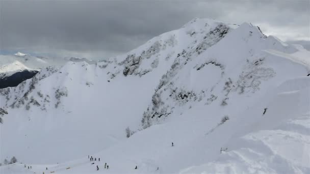 罗莎 · 德鲁日高山度假村滑雪场 — 图库视频影像