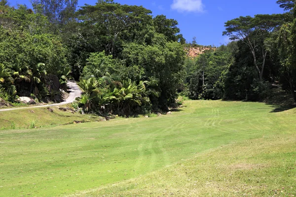 Hermoso campo de golf en el Constance Lemuria Resort . —  Fotos de Stock