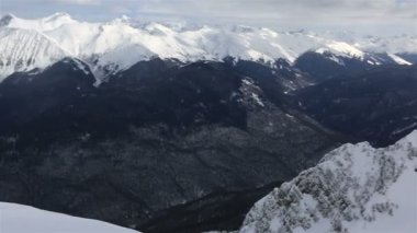 Rosa Khutor Alpine Resort Kafkas Dağları doruklarına Panorama