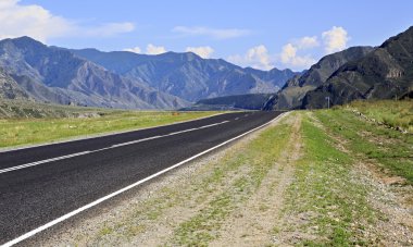 Güzel Chuysky Trakt Altay Dağları'nda.