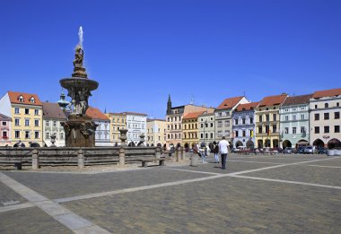 Çeşme Meydanı tarihi merkezi Ceske Budejovice içinde.