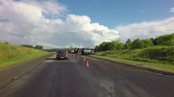 Estrada de reparação de equipamentos especiais de Chuysky Trakt — Vídeo de Stock