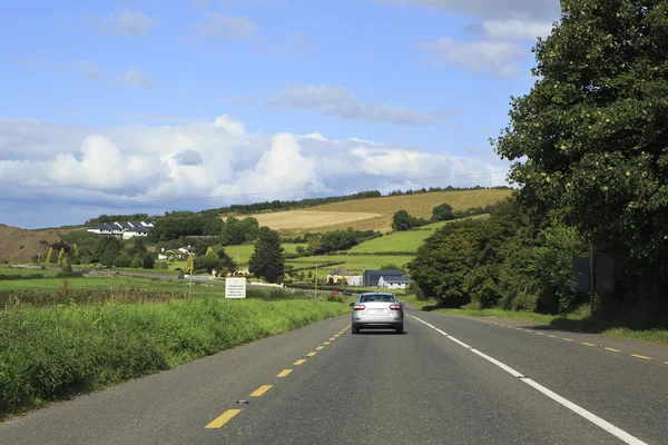 Landsvägar i Irland. — Stockfoto