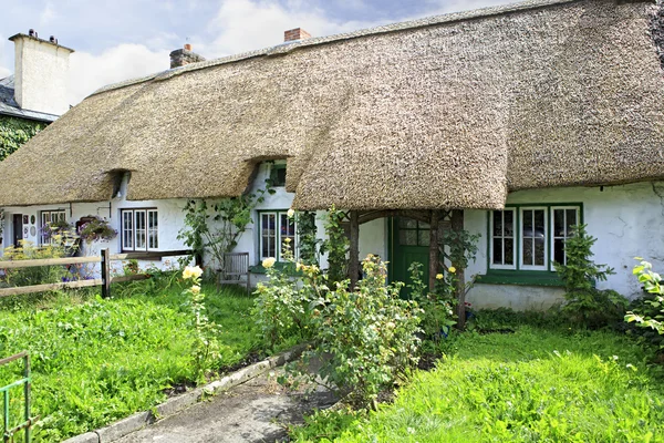 Houses with thatched roof of first half nineteenth century in Adare Royalty Free Stock Images