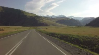 Güzel Chuysky Trakt Altay Dağları'nda.