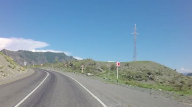 Güzel dağ serpantin Chuysky Trakt