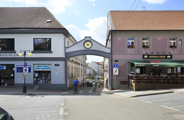 Arkitekturen på gatorna i staden Benesov — Stockfoto