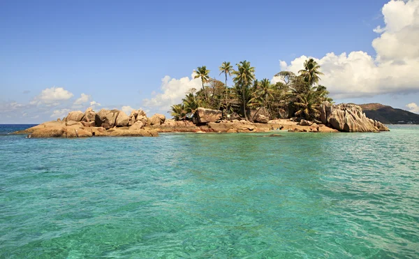 Prachtige St. Pierre eiland in de Indische Oceaan. — Stockfoto