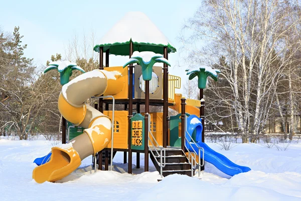 Childrens sports gaming complex in winter. — Stock Photo, Image