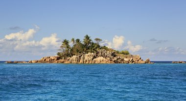 Hint Okyanusu'nda güzel St. Pierre Ada.