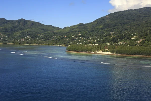 Isla Mahe en el Océano Índico . — Foto de Stock